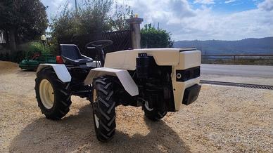 Trattore Pasquali 971 (non snodato)