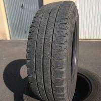 2x Michelin Agilis Camping 215/70 R15 109Q M+S