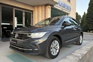 VOLKSWAGEN Tiguan 2.0 TDI 150 CV SCR DSG Life