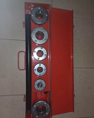 filiera per tubi elettrici 