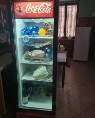 Vetrina Coca Cola