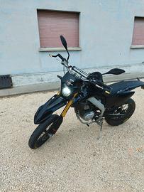 HM f125 Motard  4  tempi