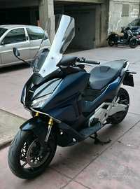 Honda forza 750 dct