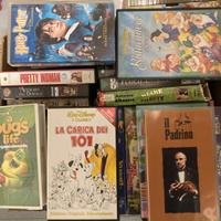 61 videocassette VHS (grandi film + film Disney)
