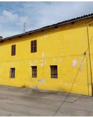 Immobile in asta di 243 m² con 3 locali e box auto