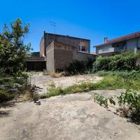 Semi idipendente ampio giardino