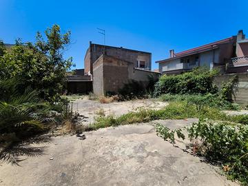 Semi idipendente ampio giardino