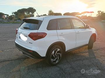 Suzuki Vitara 1.4 Hybrid Top