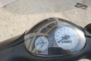 Piaggio zip 2T