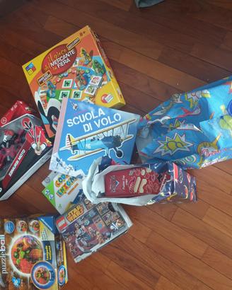 Giochi giocattoli nuovi confezionati per bambini e