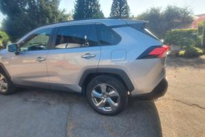 Toyota rav4 louge 