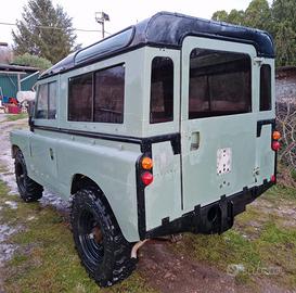 Land Rover 88 Series 3