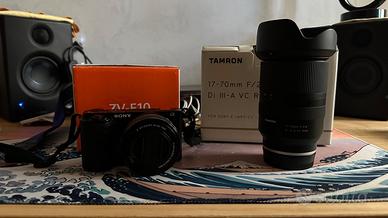 Sony ZV-E10 + Tamron 17-70mm f/2.8 + 4 Batterie