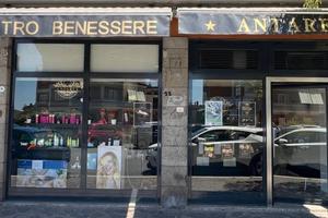 Attività / Licenza di 57 m² con 1 locale a Marino