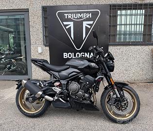 Triumph Trident 900