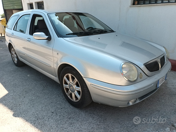 Lancia lybra 19 jtd