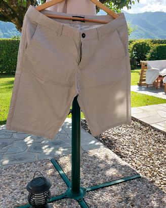 pantalone corto 