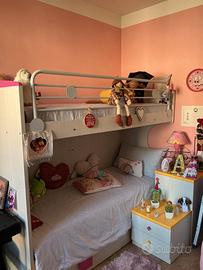 Letto a castello con cassettoni