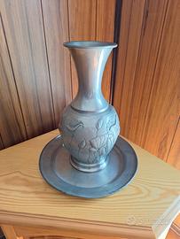 vaso e piatto in peltro