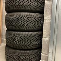 Gomme invernali  Audi A1 - 215/40 R17