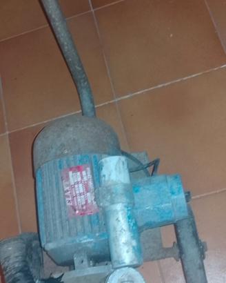 pompa tiraggio acqua