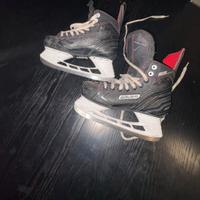 pattini da hockey sul ghiaccio