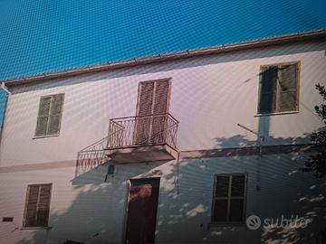 Casa indipendente con terreno 
