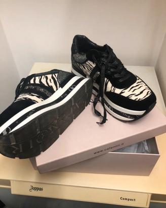 Scarpe alla moda 