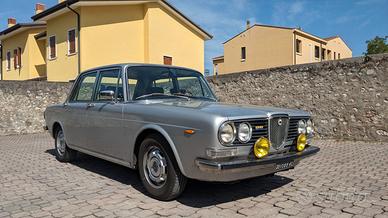 Lancia 2000 iniezione