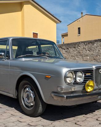 Lancia 2000 iniezione