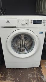 Lavatrice Electrolux serie 600 SensiCare 6 kg