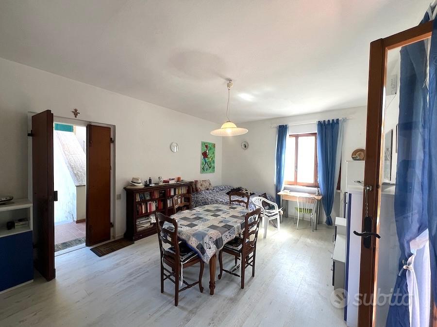 Castiglioncello, 500 m dal mare, garage e giardino - Vista 5