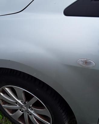 PARAFANGO ANTERIORE SINISTRO MAZDA B 5° Serie (98