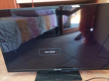 TV United 32" + Decoder Tivùsat i-CAN 1110SV 