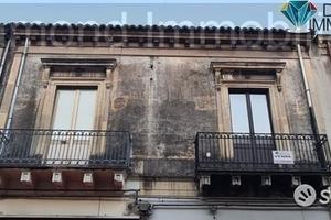 Casa singola con garage da ristrutturare