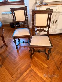 Coppia di Sedie in legno