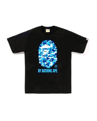 T-shirt nera streetwear con stampa