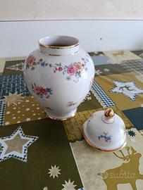Vaso  porcellana motivo floreale vintage