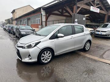 Toyota Yaris 1.5 Hybrid 5 porte Lounge
