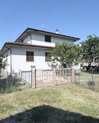 ? VIGOLZONE Centro - Villa Indipendente - Privato