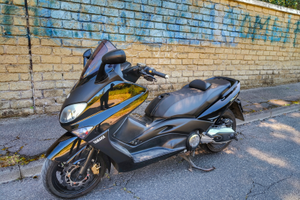 Tmax 2006 perfetto nemmeno un graffio