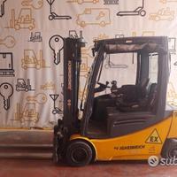 702 Carrello elevatore jungheinrich efg 320