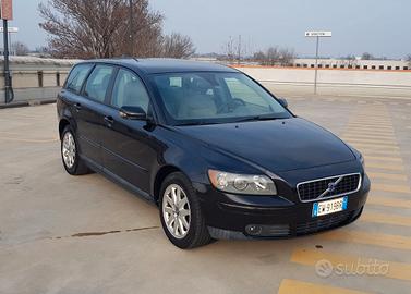 Volvo V50 2005

2.0 Diesel 100Kw