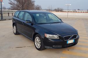 Volvo V50 2005

2.0 Diesel 100Kw