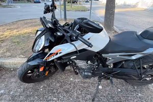KTM Duke 790 2024