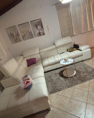 Divano in pelle 80€