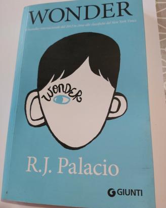 Libro "Wonder"