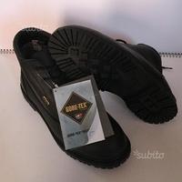 Scarponcini gore-tex numeri 39 e 43