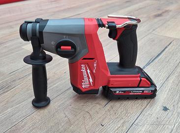 Tassellatore Milwaukee M18 FHAC-302