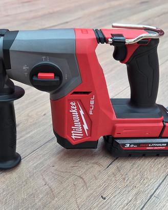 Tassellatore Milwaukee M18 FHAC-302